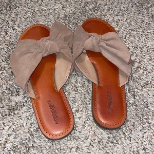 American Eagle Bow Sandals